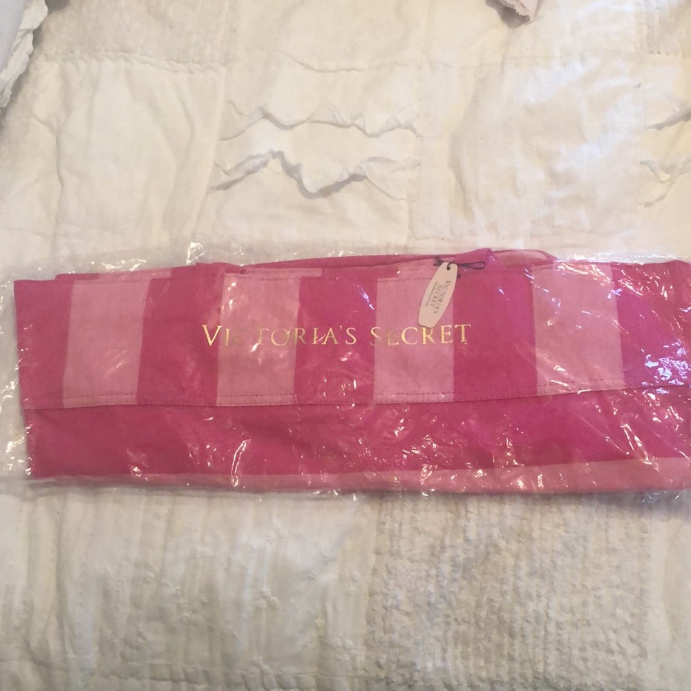 Victoria’s Secret large canvas bag VINTAGE and never opened from the plastic.